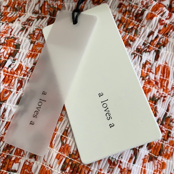 a loves a Smocked Ruffle Boho Floral Top M NWT - Picture 9 of 11